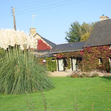 Au Parc Aux Lievres Bed & Breakfast La Fleche Exterior photo